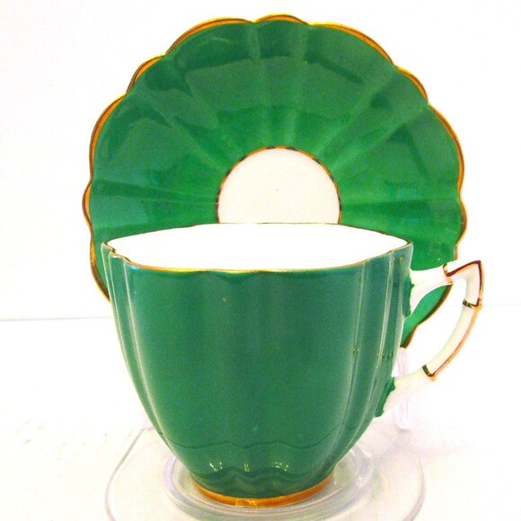 Antique (a Shelly look) Victoria C&E 1912 emerald green Bone China England - Picture 1 of 6